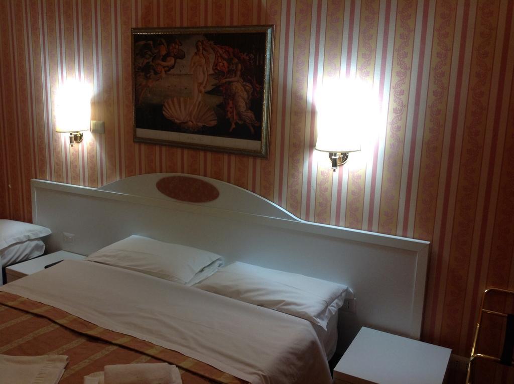 Rome Palace Roma Quarto foto